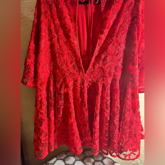 Free People Dress NWT-retails $198, Elegant Mini Red Lace, Flowy, oversized - Picture 14 of 14